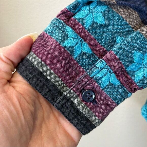 Vintage Wrangler Authentic Western Apparel Embroidered Long Sleeve Button Up - Picture 2 of 8